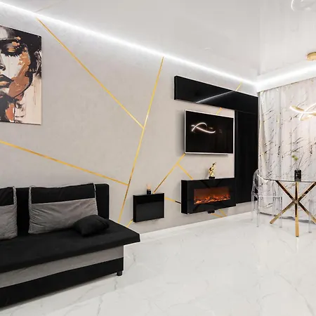 Apartment Gold