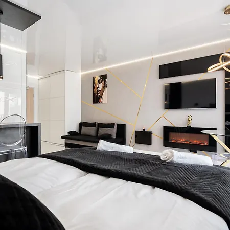 Gold Apartment